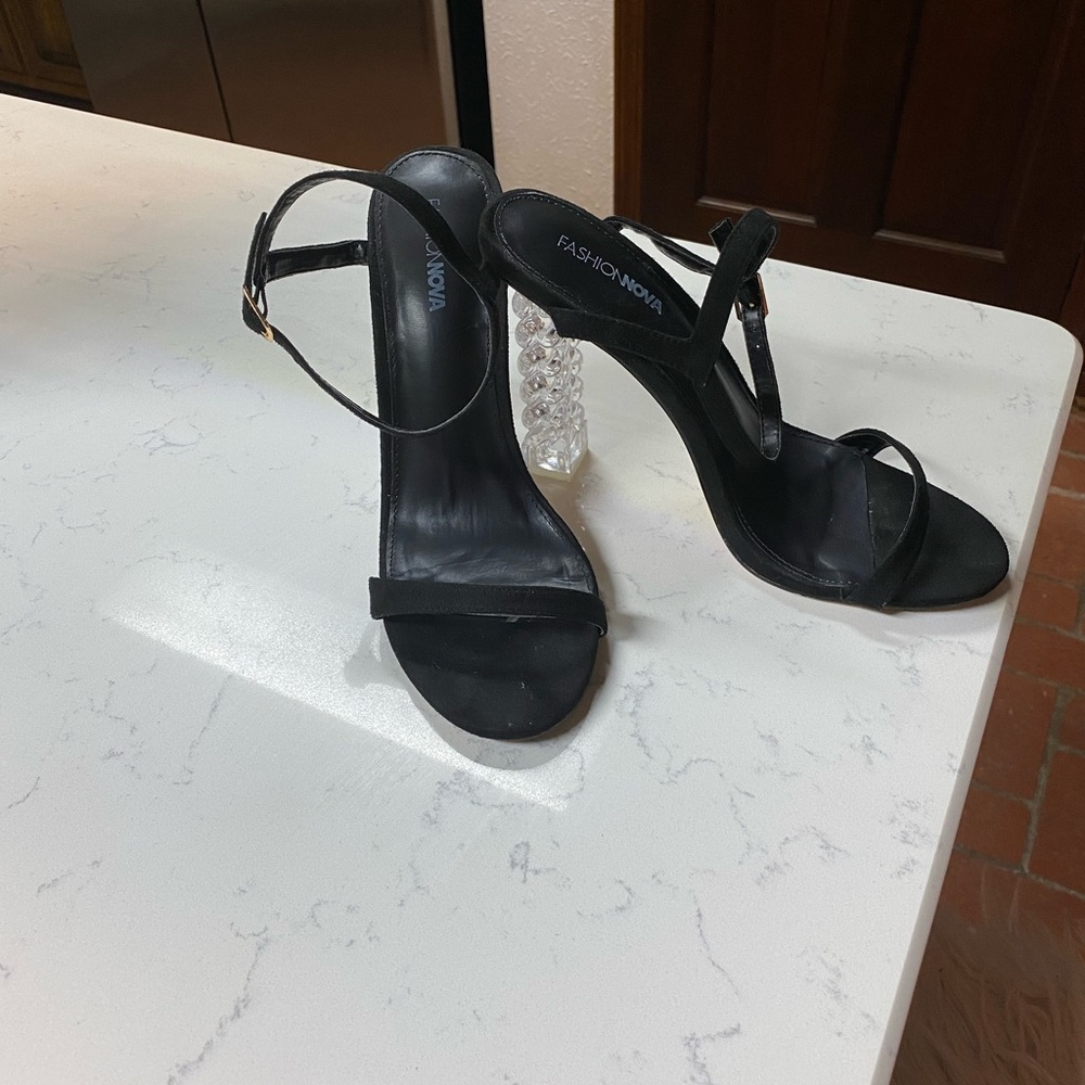 Fashion Nova black dresses heel Size 10